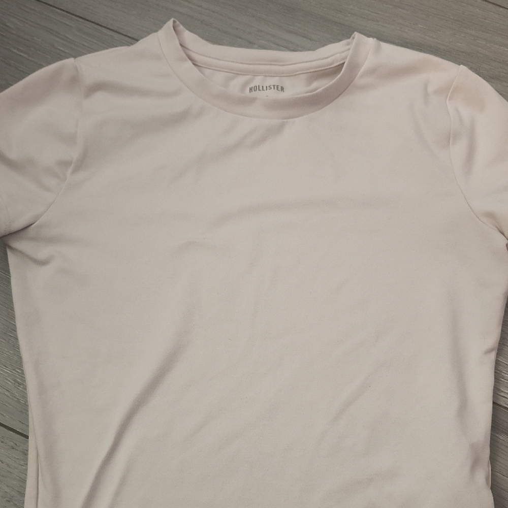 Hollister Women's Light Pink Short Sleeve Tee